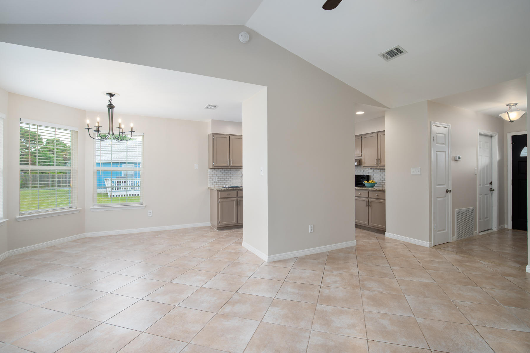 FOX DEN VILLAGES PHASE III - Residential Lease