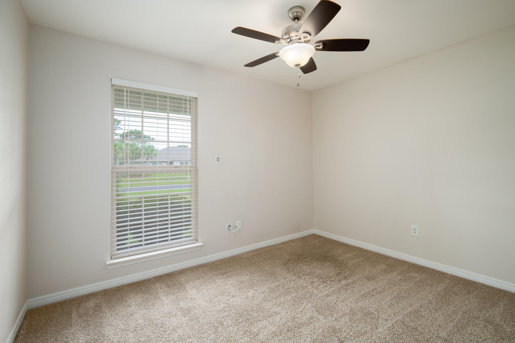 FOX DEN VILLAGES PHASE III - Residential Lease