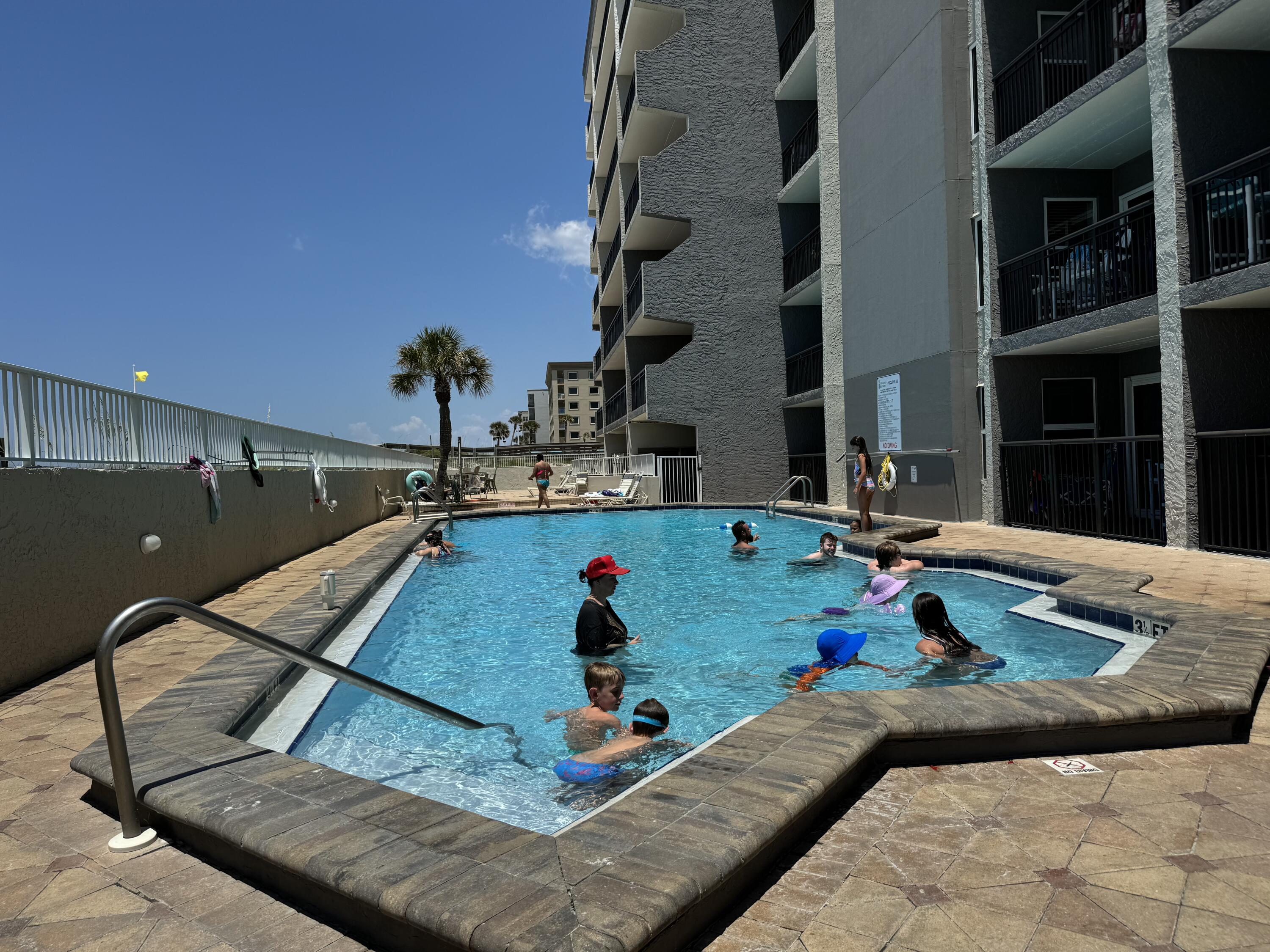 ISLAND ECHO CONDO - Residential