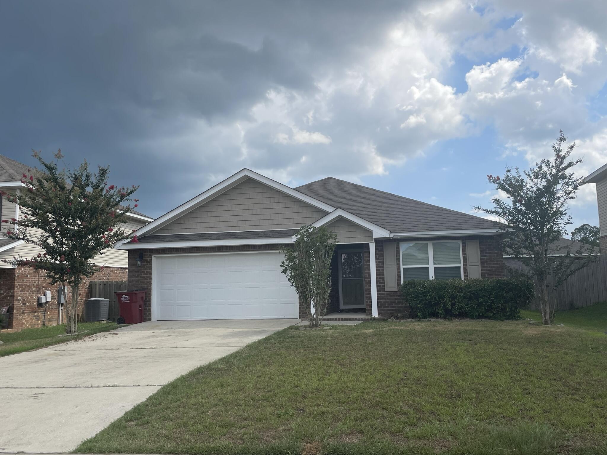 Redstone Commons - Residential Lease