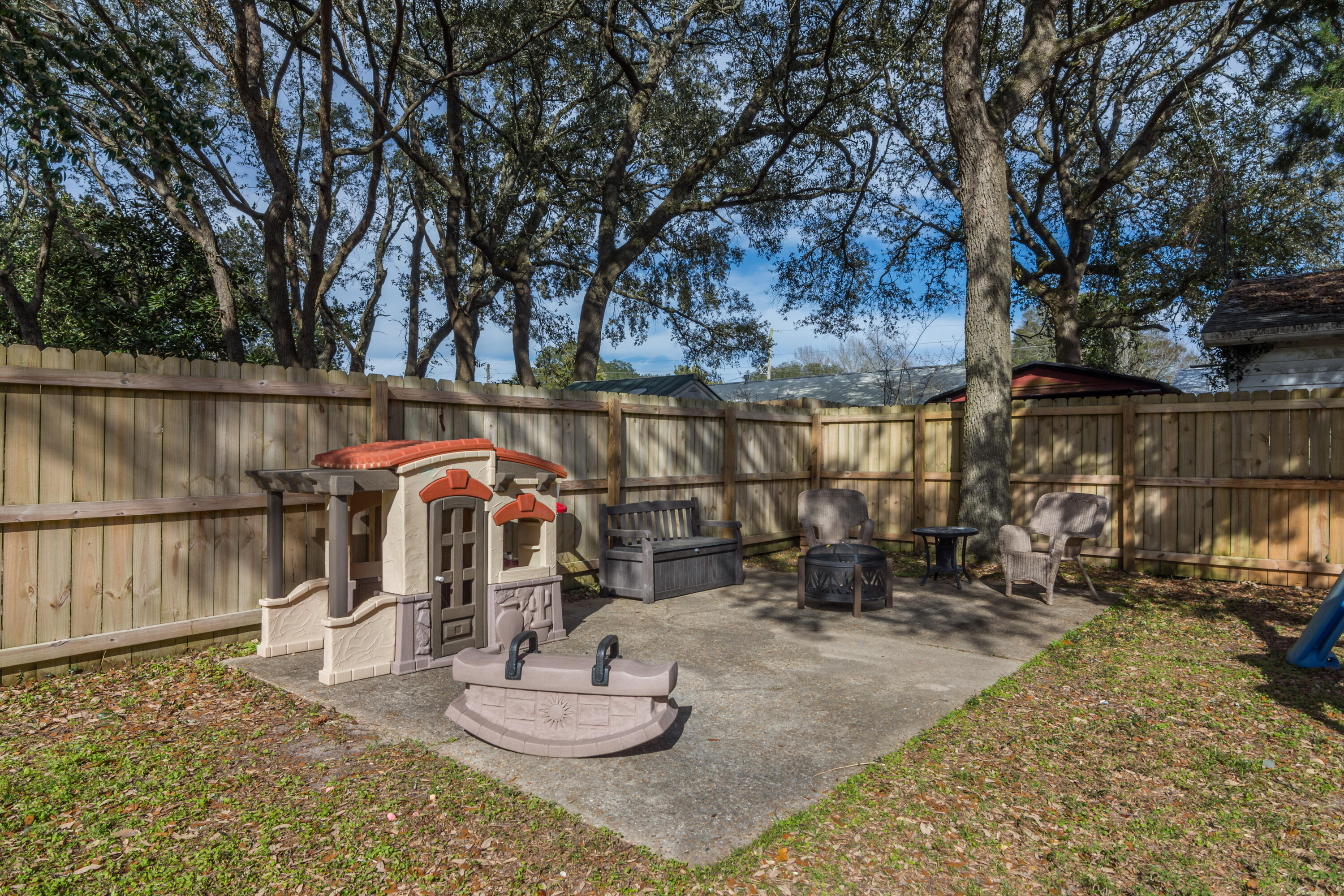 LEOTA MILLER S/D LOT 3 BLK D - Residential Lease