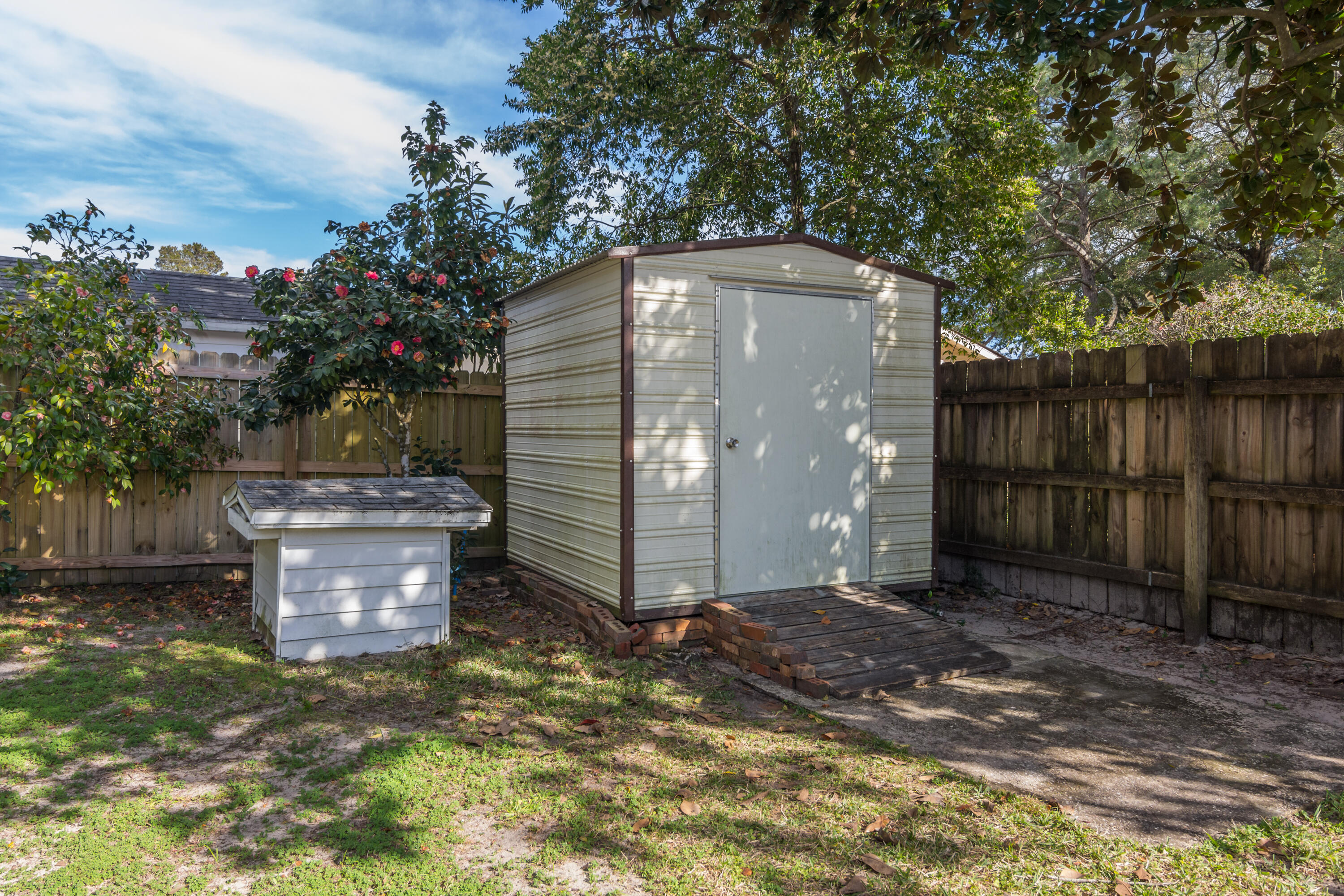 LEOTA MILLER S/D LOT 3 BLK D - Residential Lease