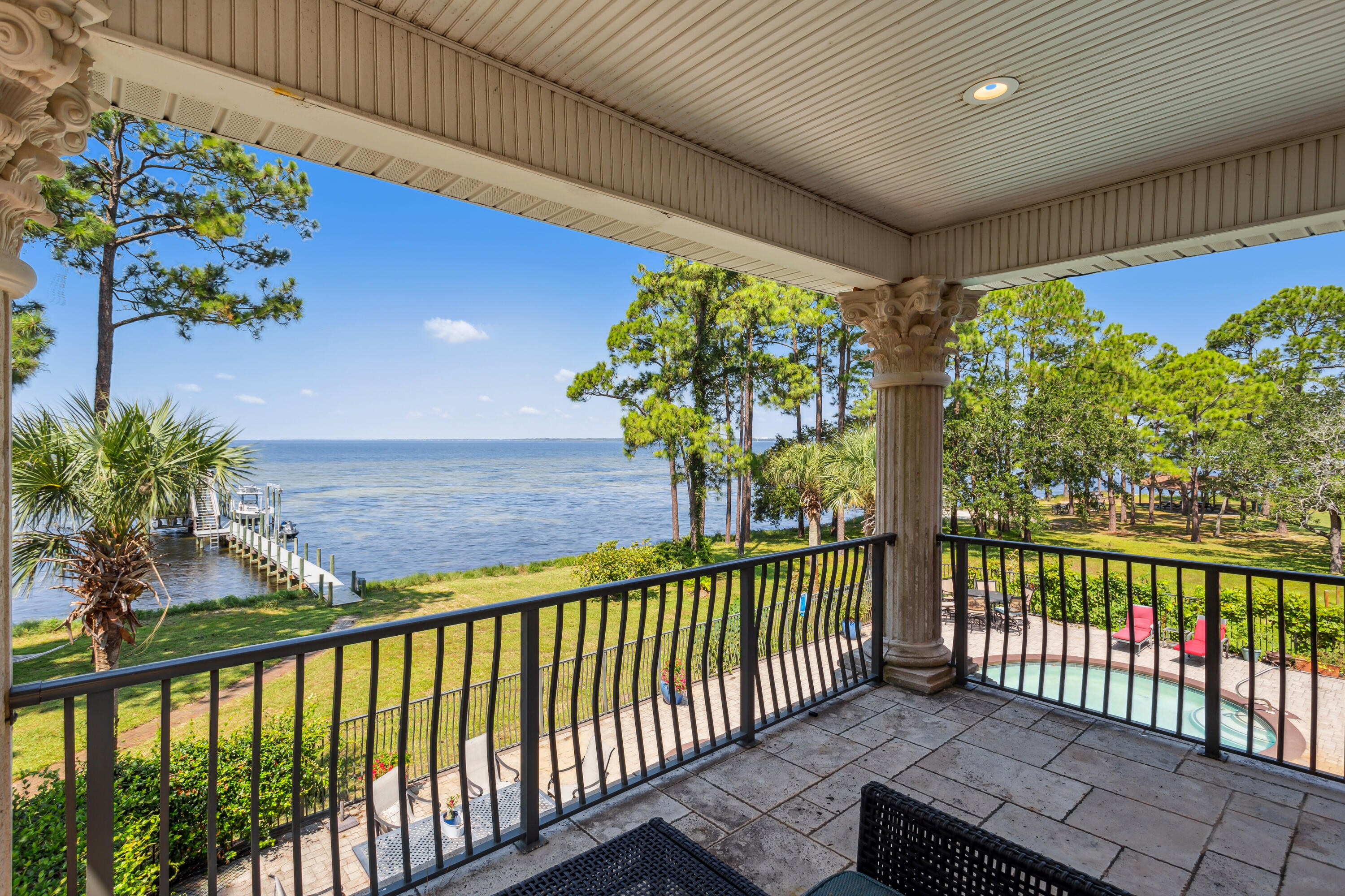 RAINTREE ESTATES - Residential