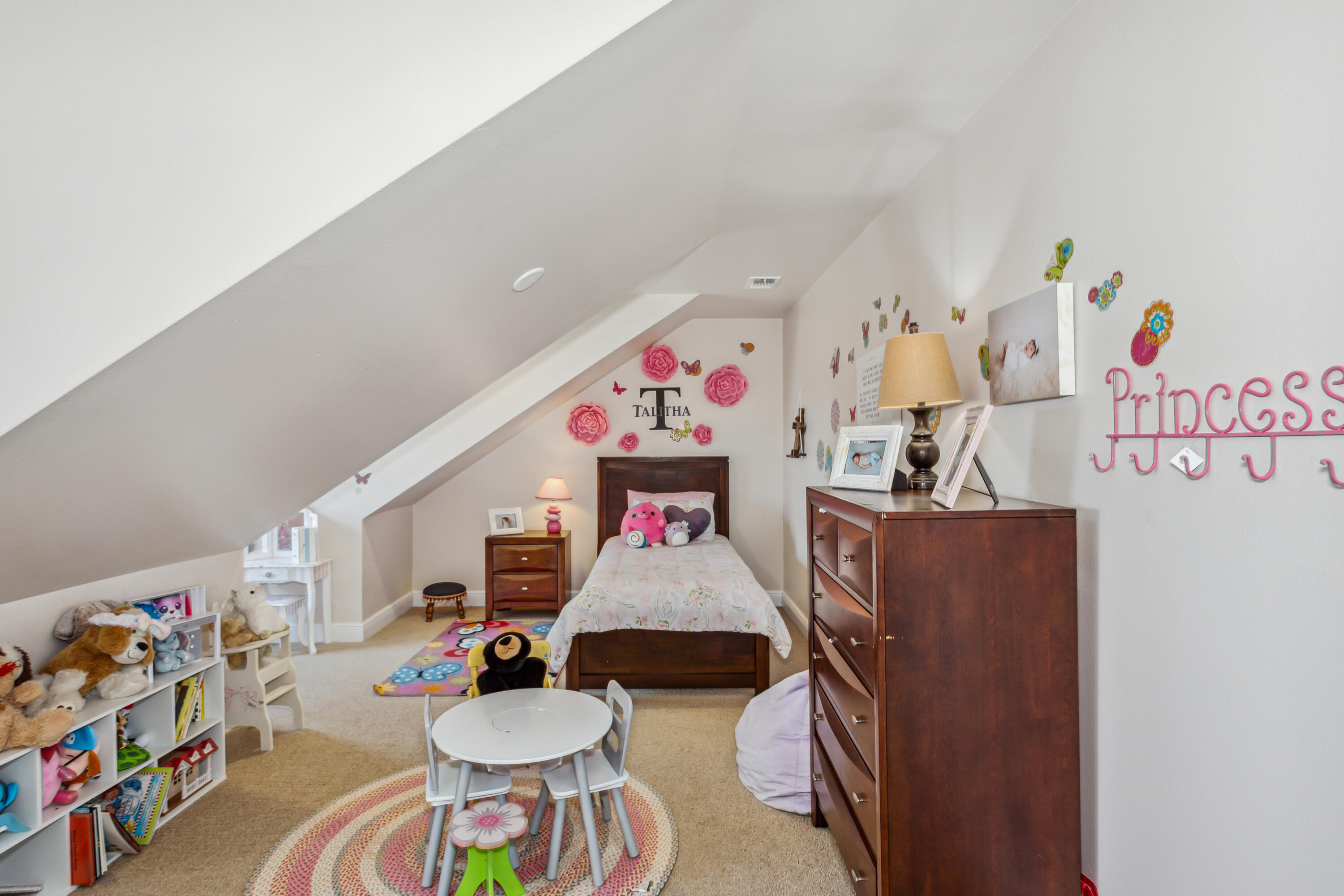 RAINTREE ESTATES - Residential