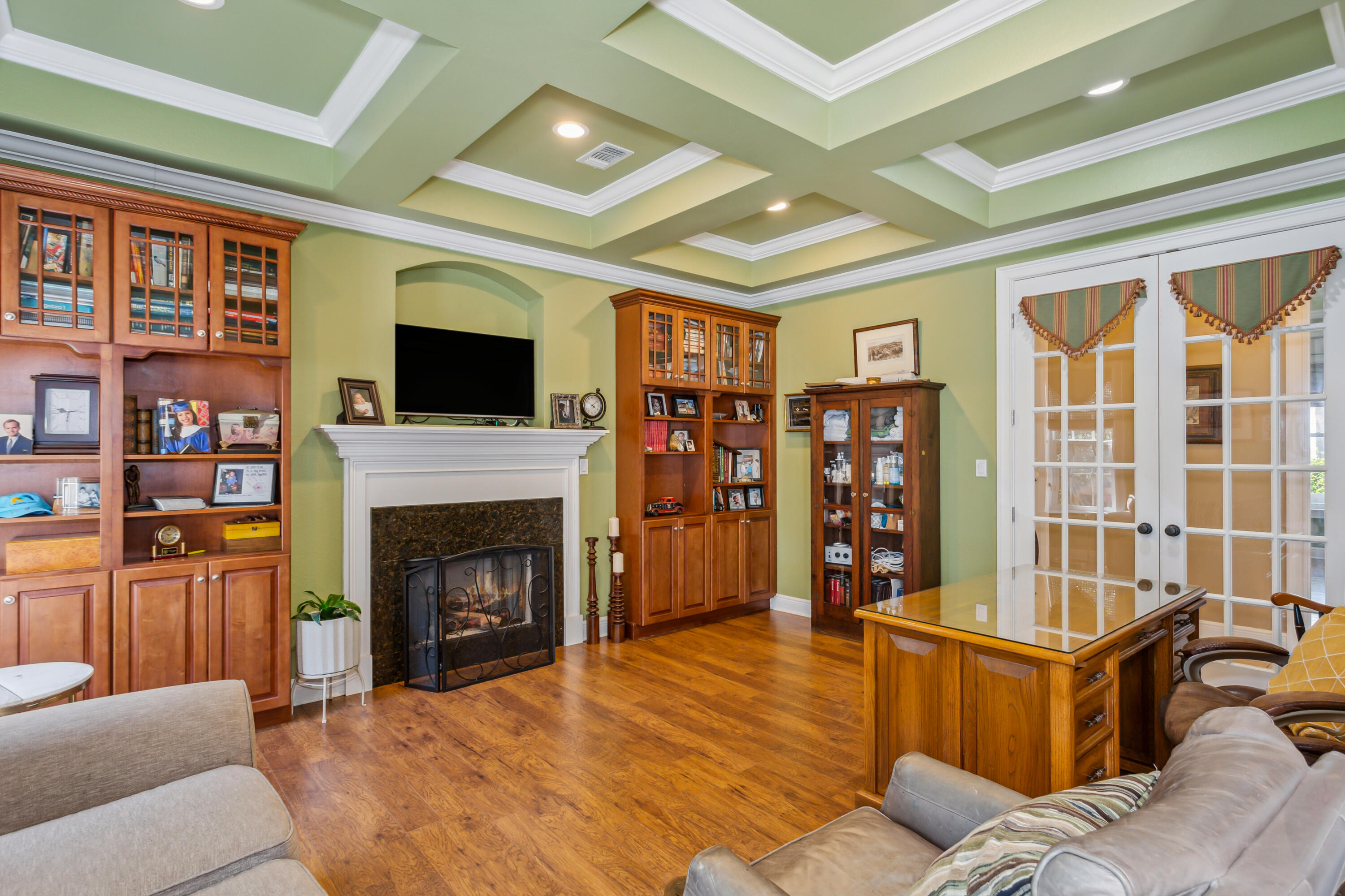 RAINTREE ESTATES - Residential