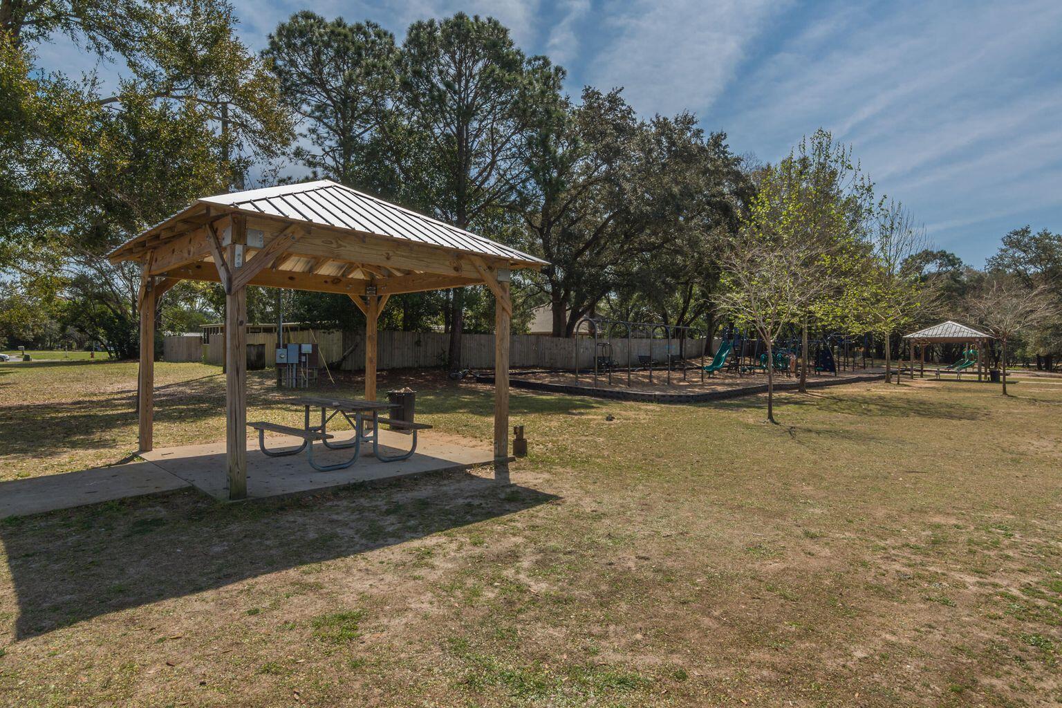 NEW WALTON VILLAGE - Residential