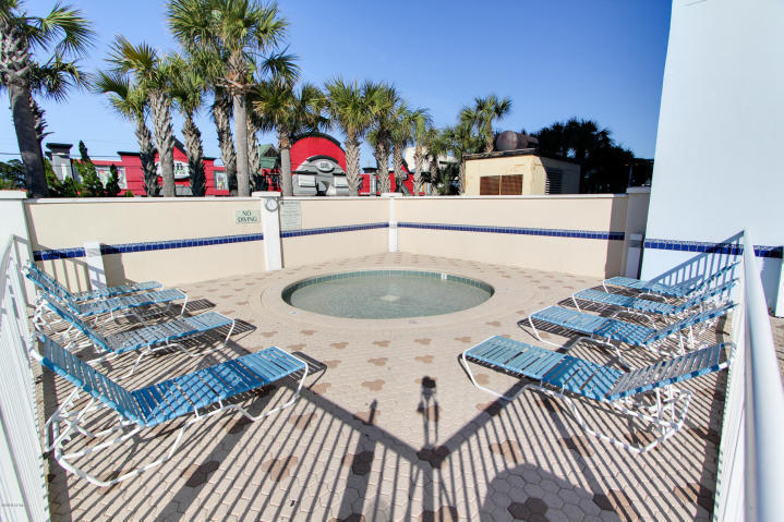 MAJESTIC BEACH TOWERS II - Residential