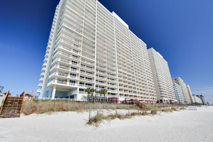 MAJESTIC BEACH TOWERS II - Residential