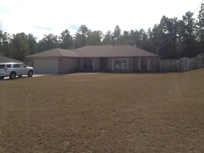 Montrose 4 bedroom 2 bath 2085 sq. ft. beauty. This home has stainless steel appliances including a 22 cf Whirlpool side-by-side refrigerator with ice maker and water in the door. Ceramic tile in the kitchen, bathrooms and laundry room. At approx 2/3 of an acre this home has added a sprinkler system that covers the entire yard and a privacy fence. Ceiling fans and a 13 Seer AC/Heat Pump make this home super energy efficient.