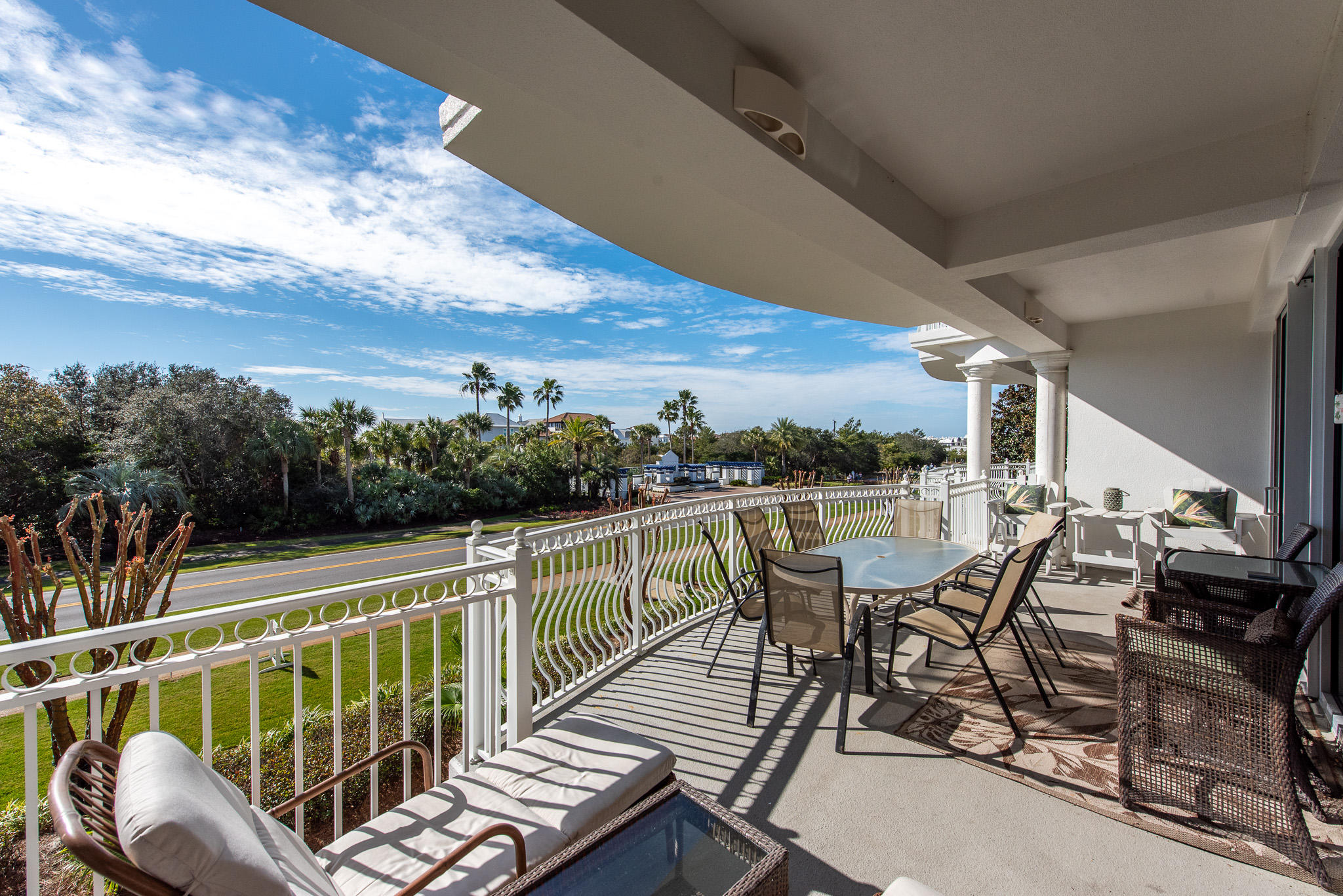 ALEXANDER AT PALM COURT - Residential