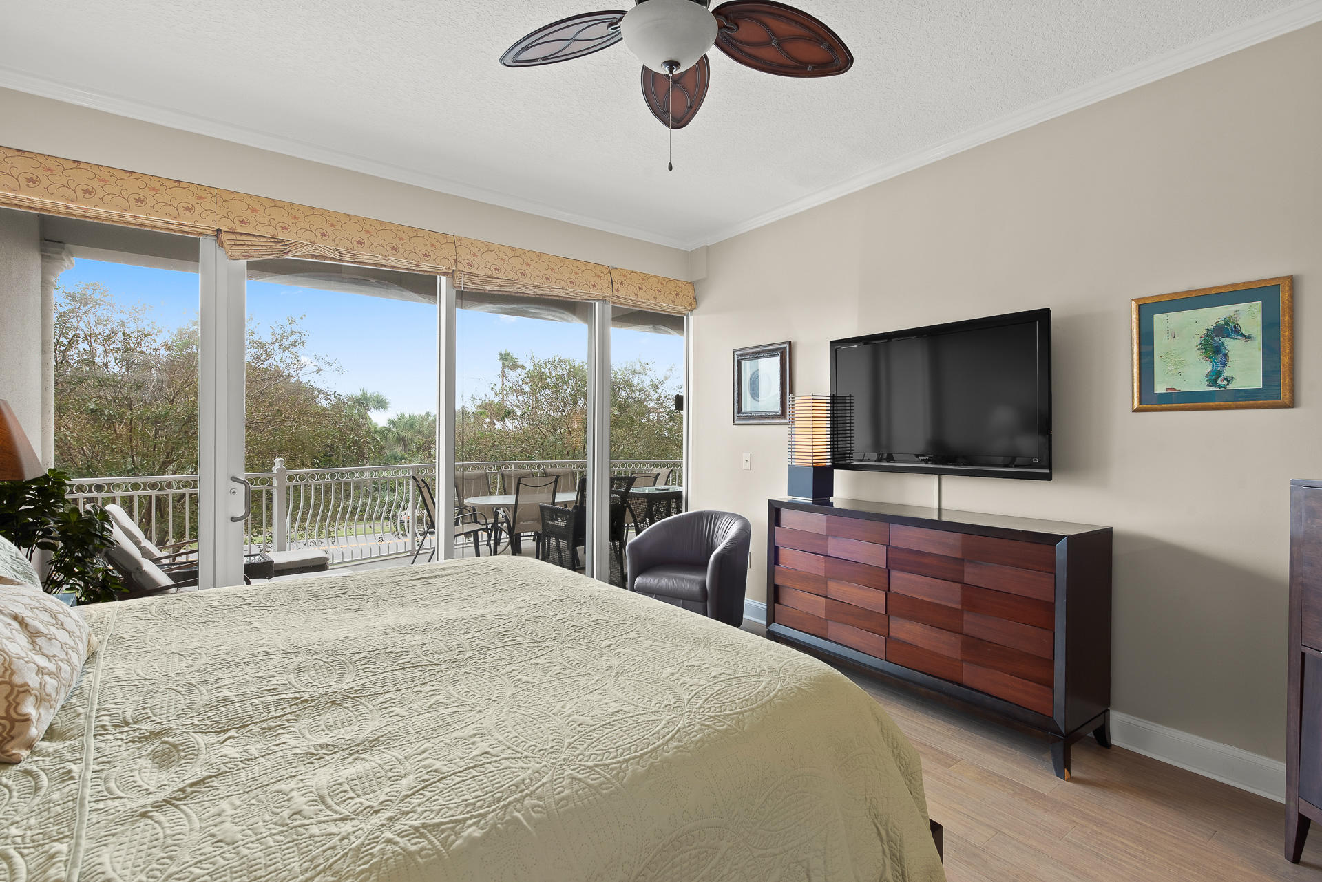 ALEXANDER AT PALM COURT - Residential