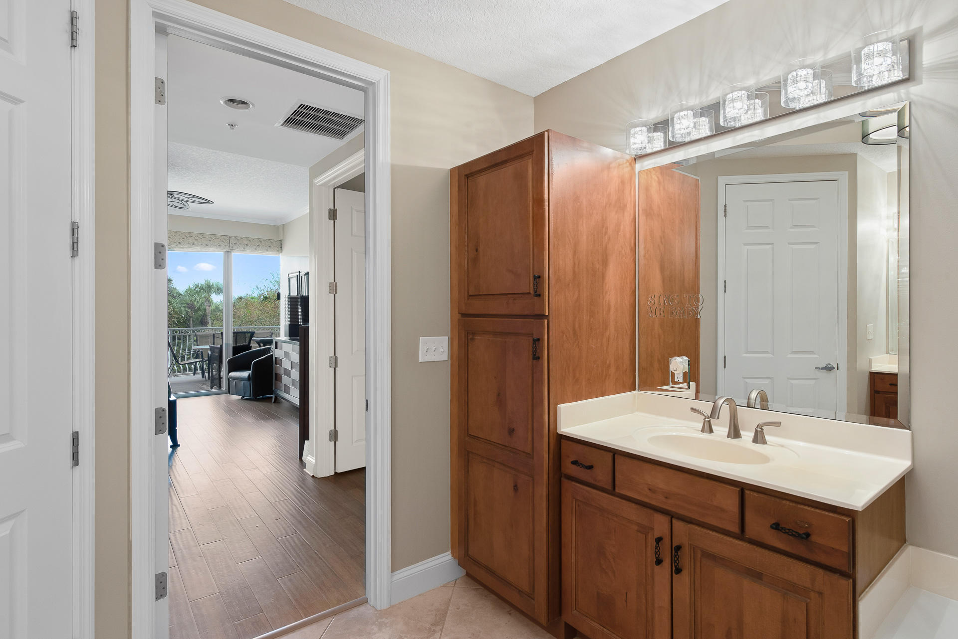 ALEXANDER AT PALM COURT - Residential