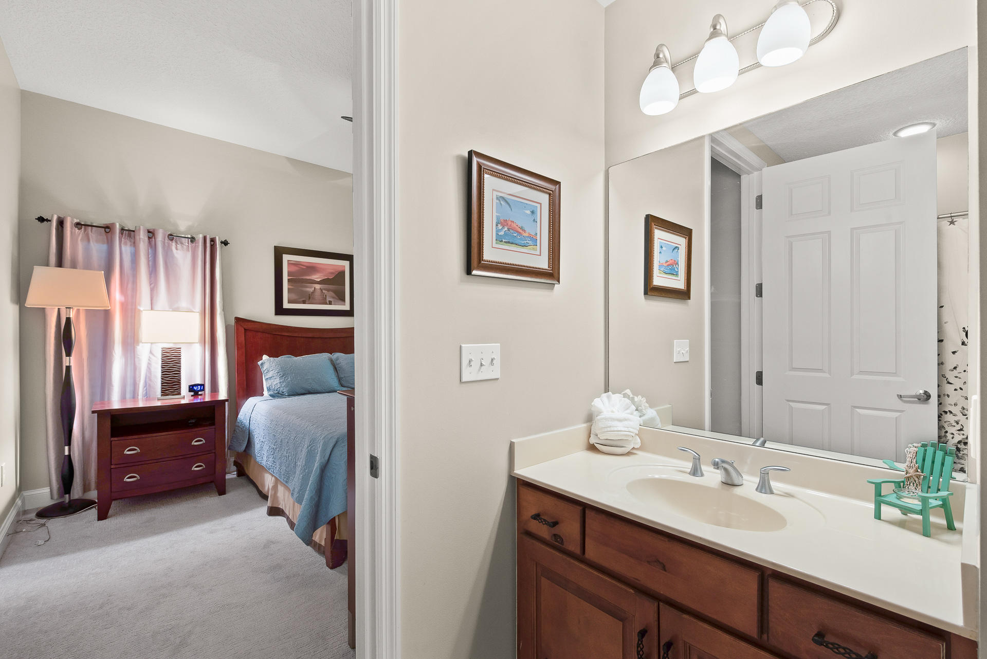 ALEXANDER AT PALM COURT - Residential