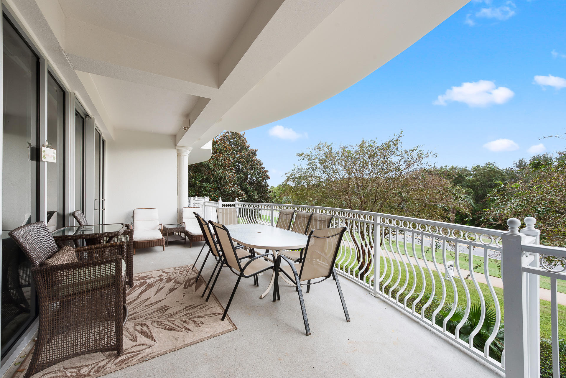 ALEXANDER AT PALM COURT - Residential