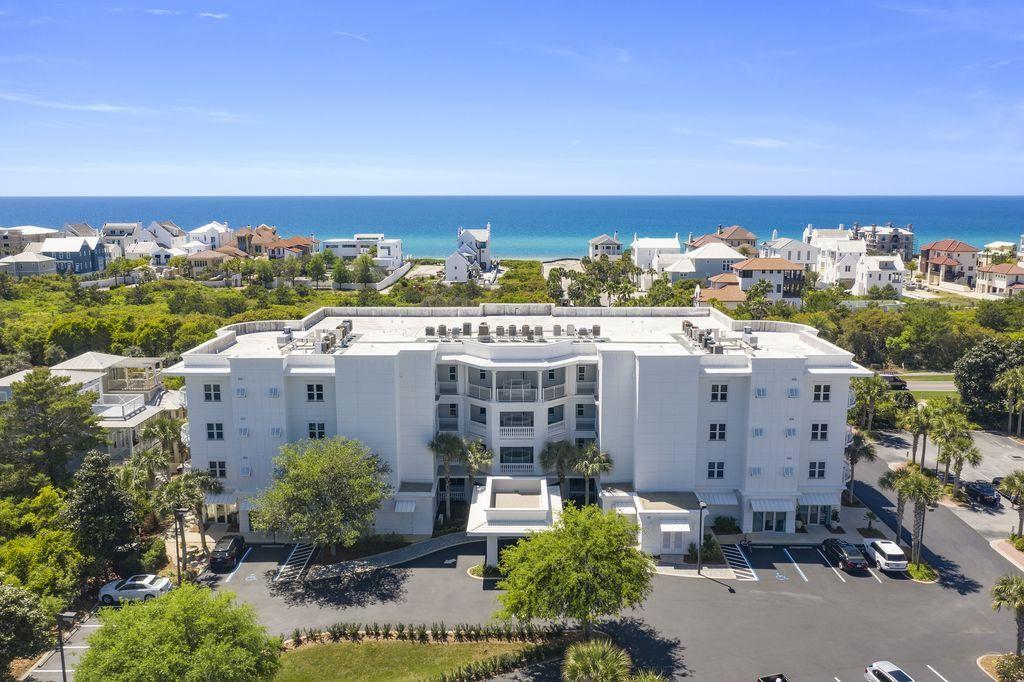 ALEXANDER AT PALM COURT - Residential