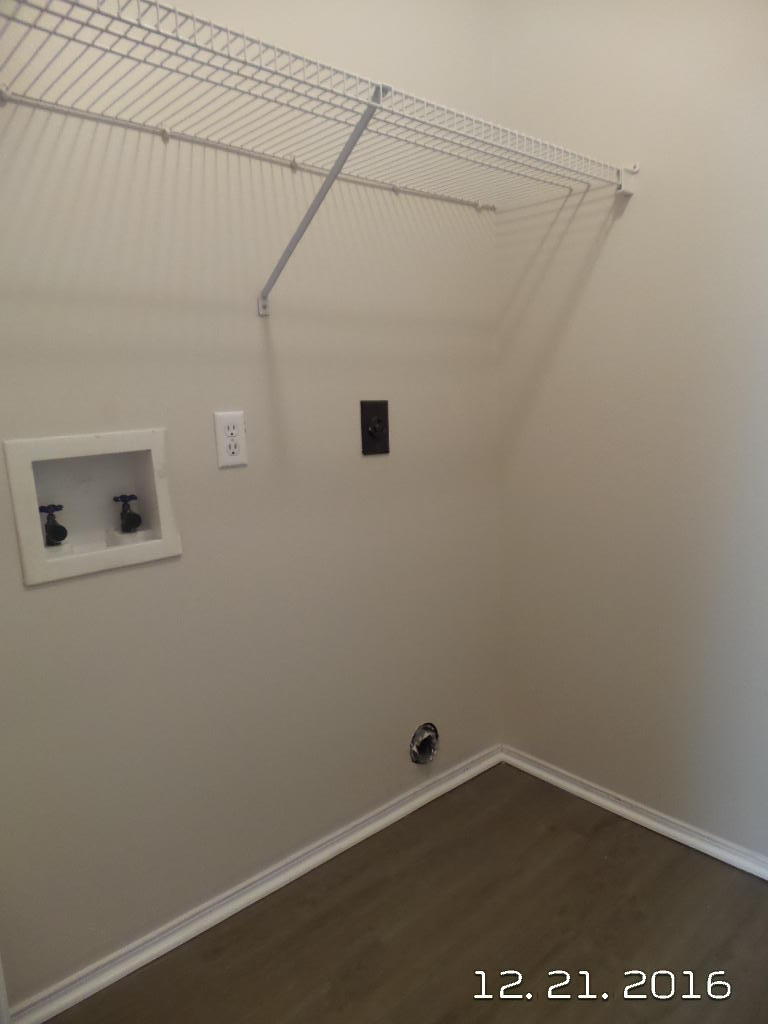 RIVERCHASE S/D PH 2 - Residential Lease