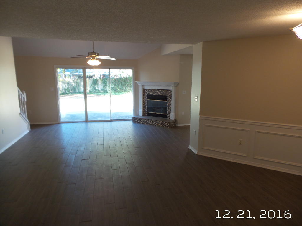 RIVERCHASE S/D PH 2 - Residential Lease