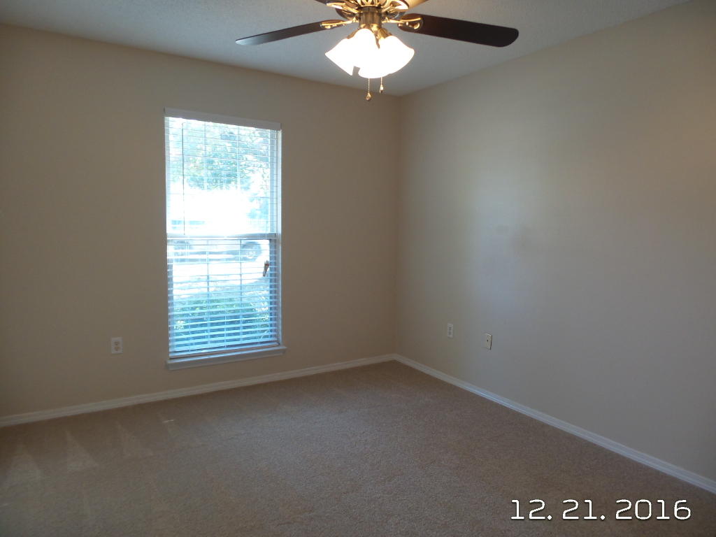 RIVERCHASE S/D PH 2 - Residential Lease