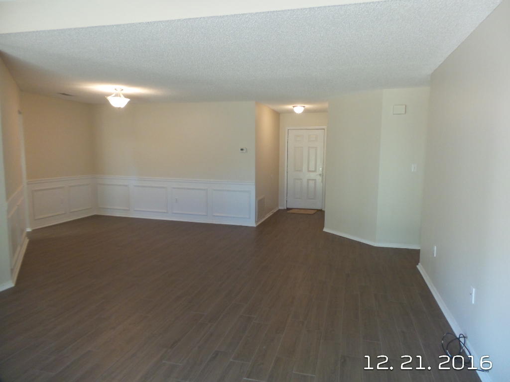 RIVERCHASE S/D PH 2 - Residential Lease
