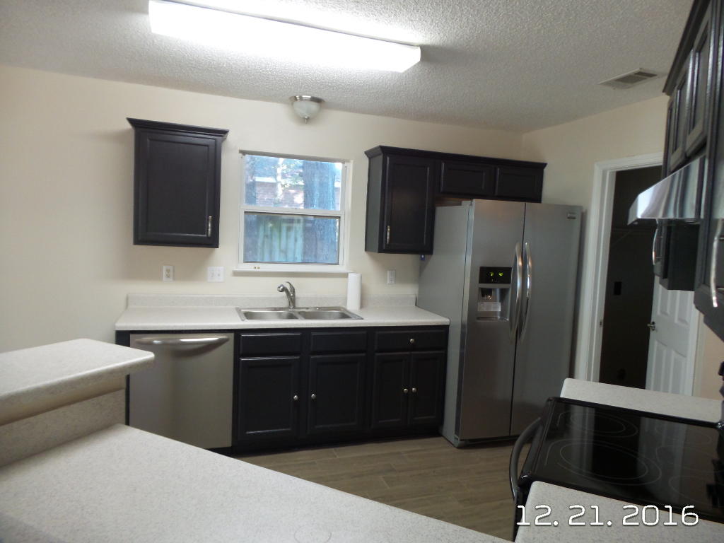 RIVERCHASE S/D PH 2 - Residential Lease