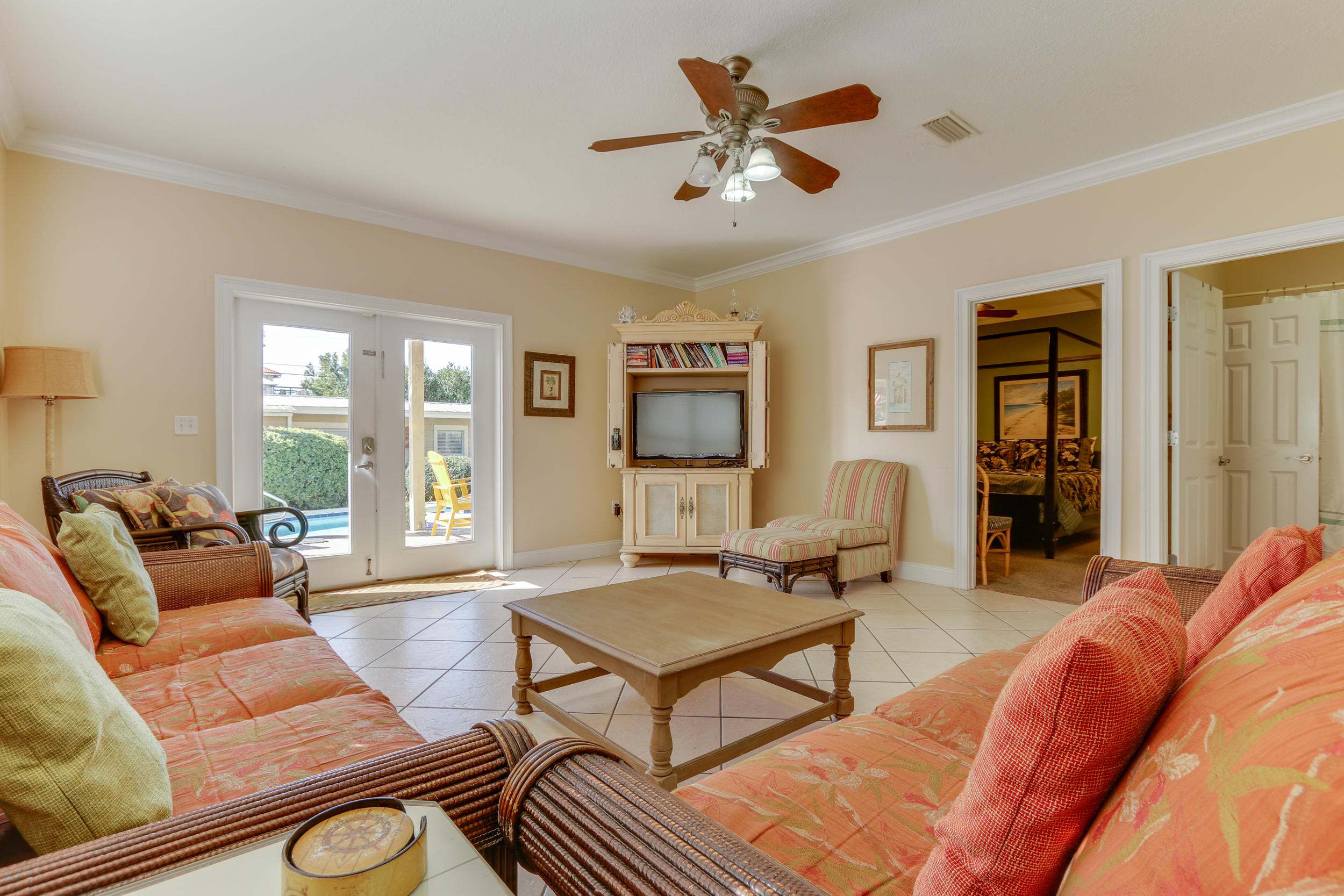CRYSTAL BEACH - Residential