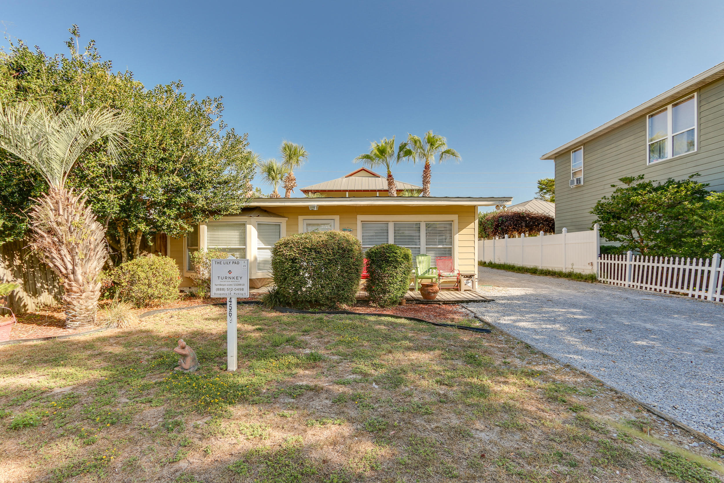 CRYSTAL BEACH - Residential