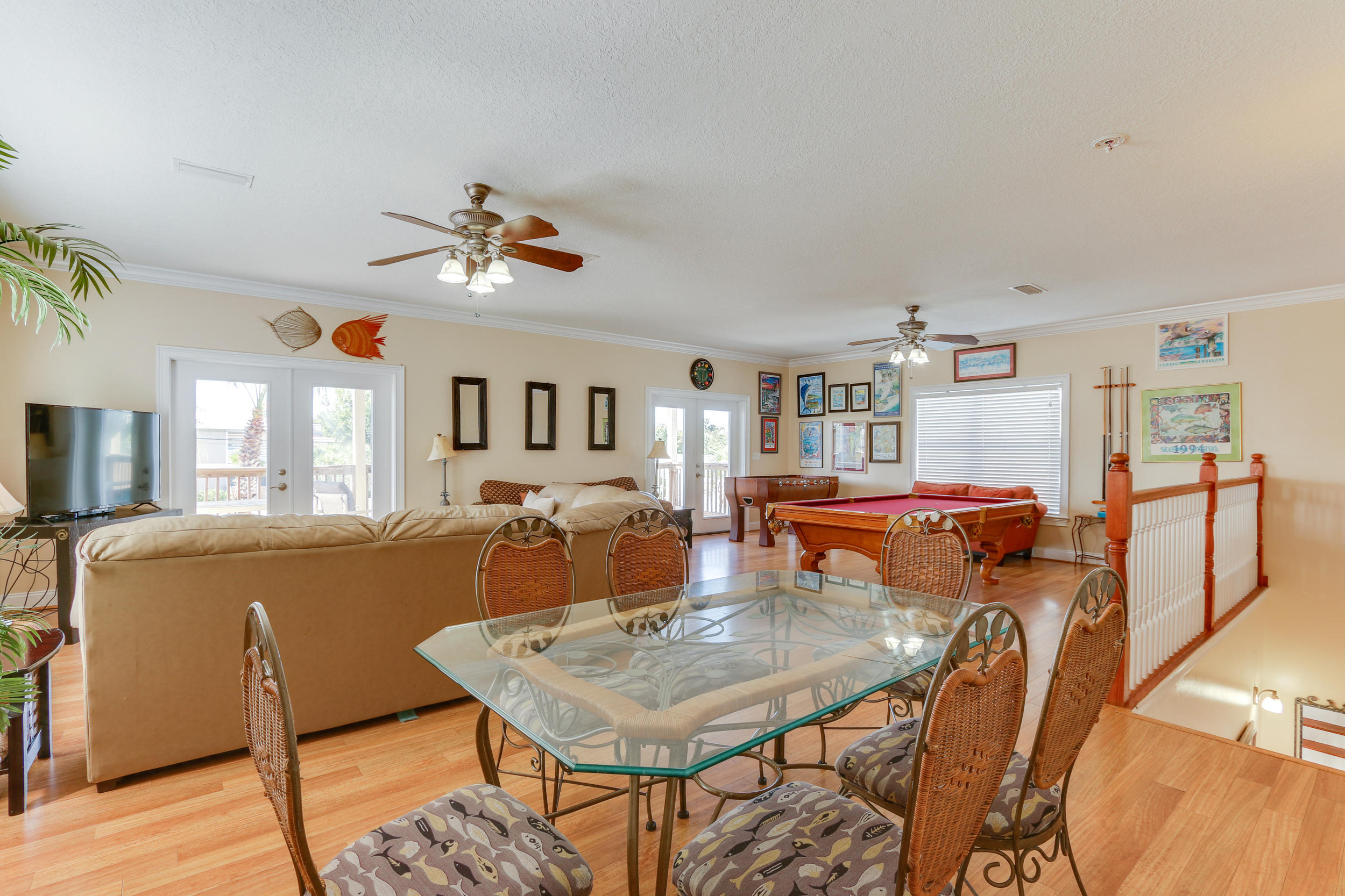 CRYSTAL BEACH - Residential