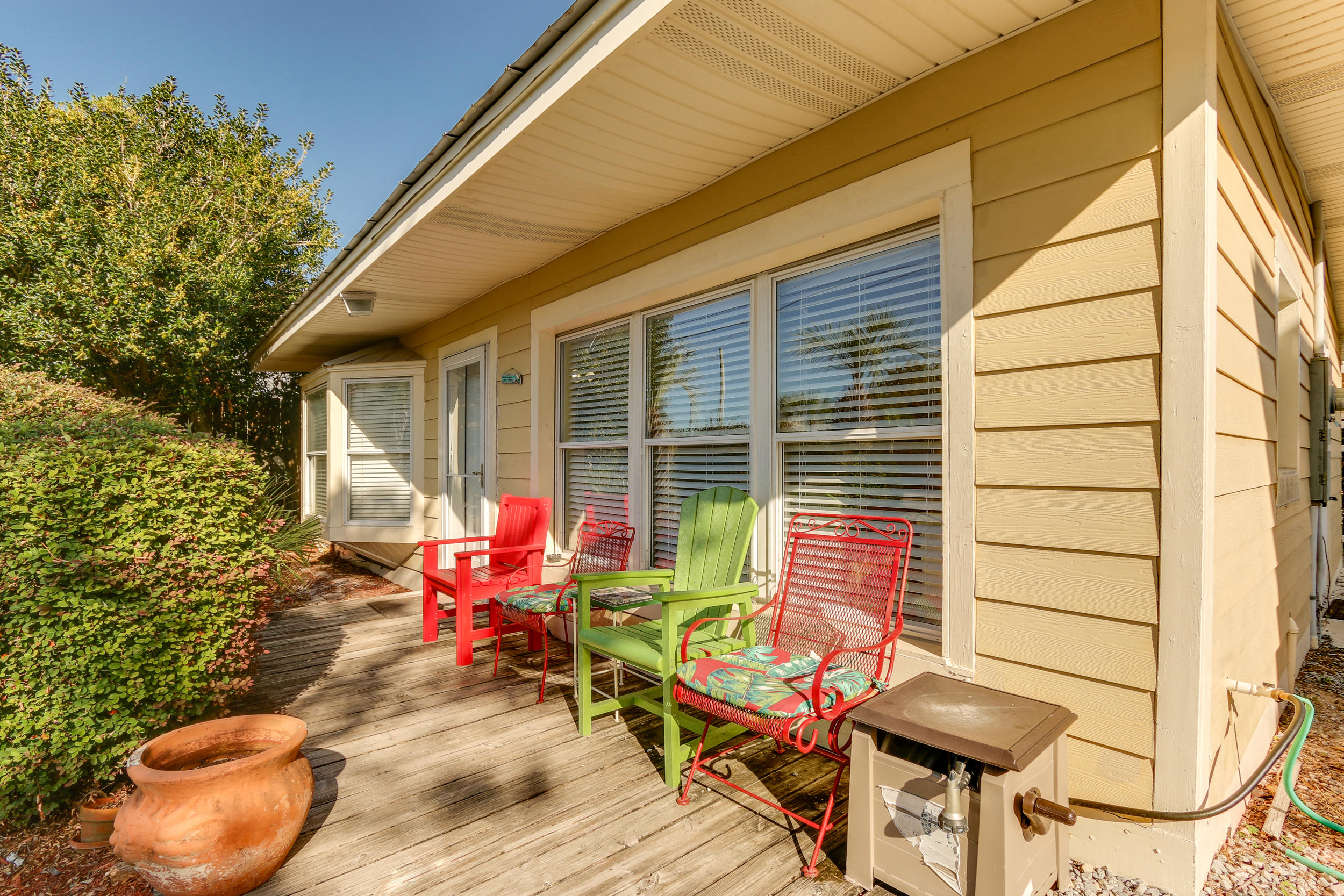 CRYSTAL BEACH - Residential
