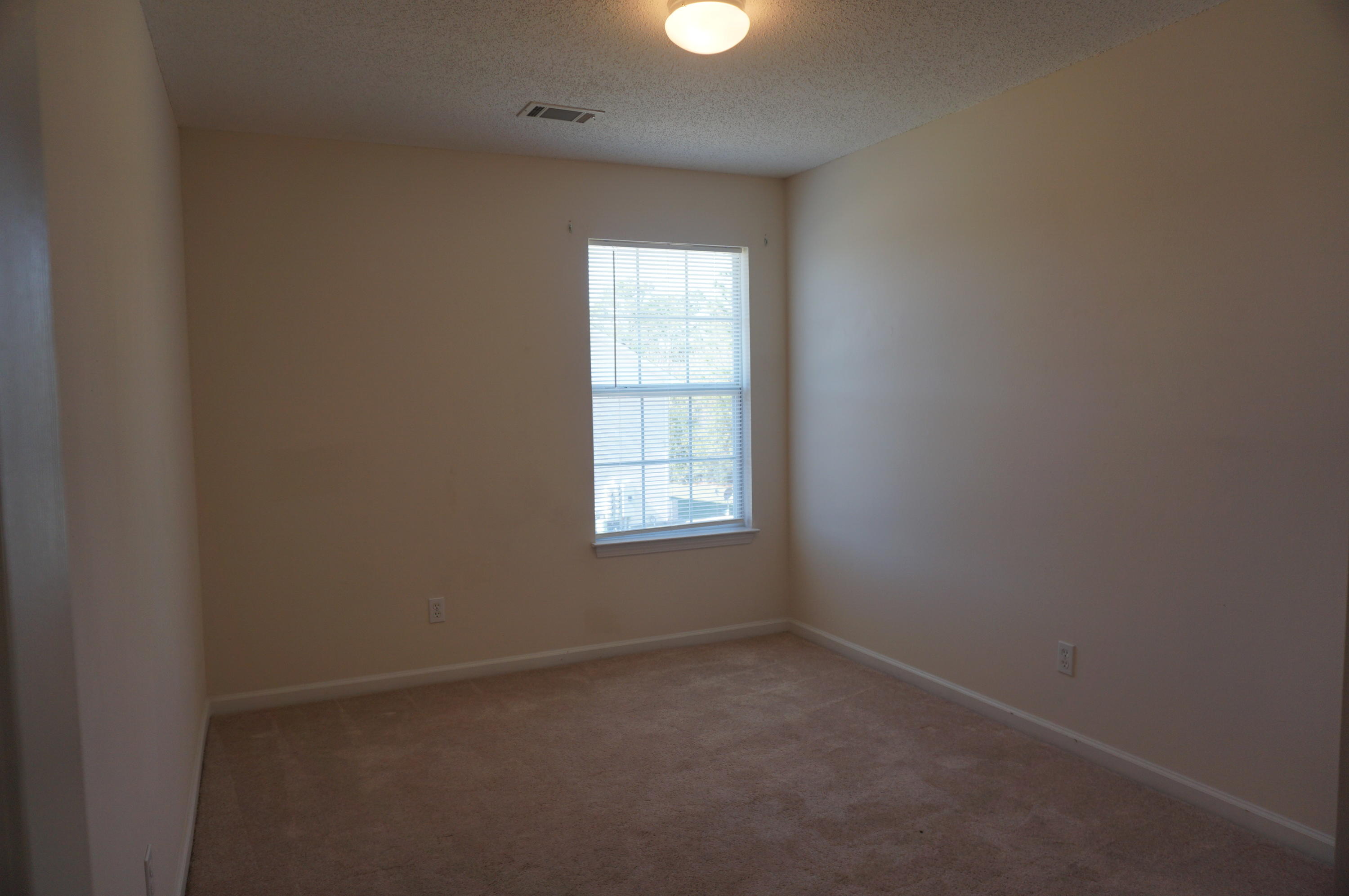 ROLLING PINES T/H LOT 80 BLK C - Residential Lease