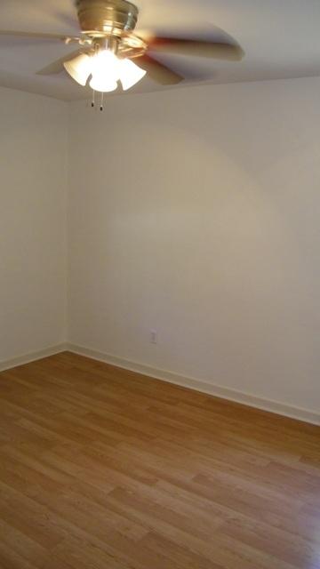ELLIOTTS POINT 4TH ADDN - Residential Lease