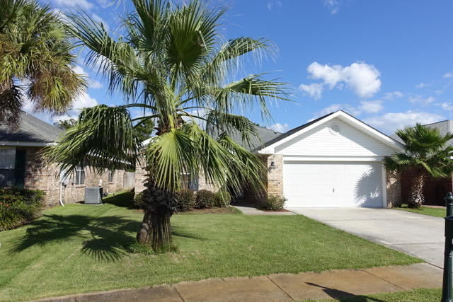 PARADISE RETREAT - Residential Lease
