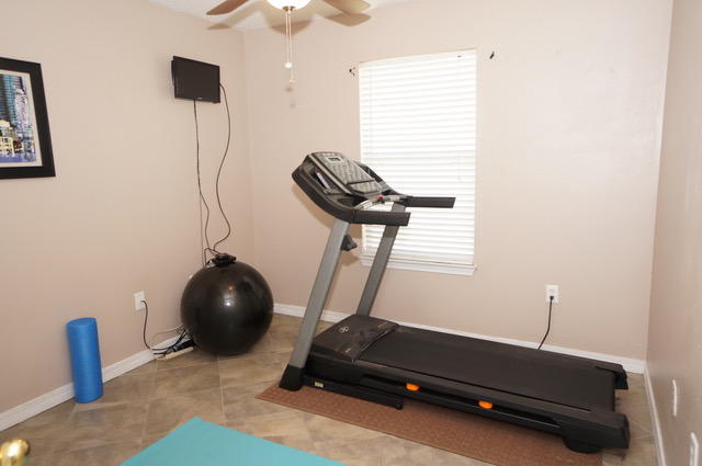 PARADISE RETREAT - Residential Lease