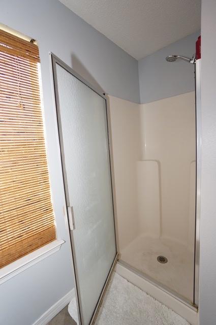 PARADISE RETREAT - Residential Lease