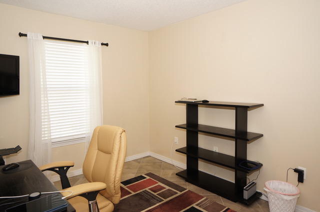 PARADISE RETREAT - Residential Lease