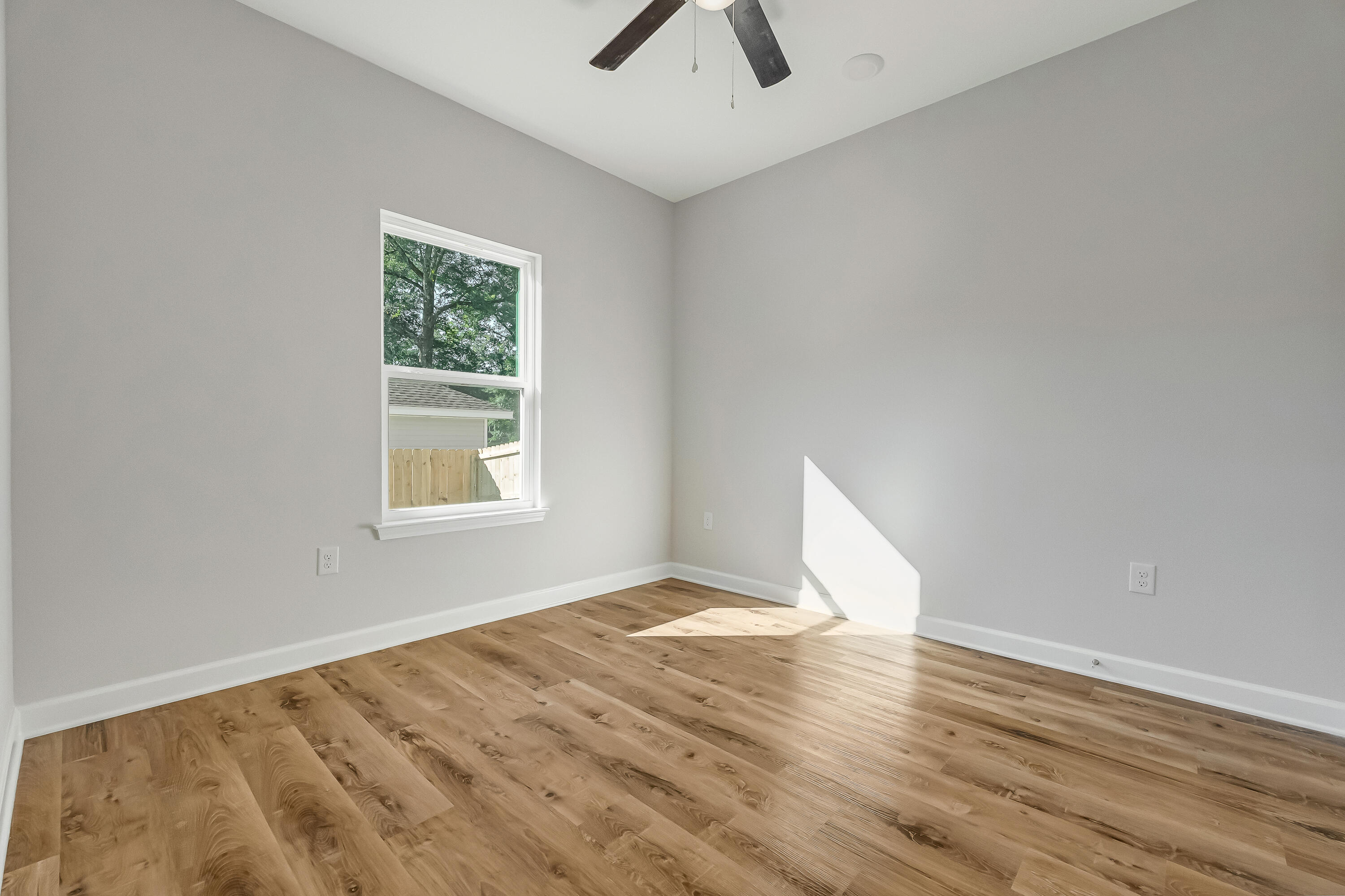 MORRIS ADD CRESTVIEW - Residential