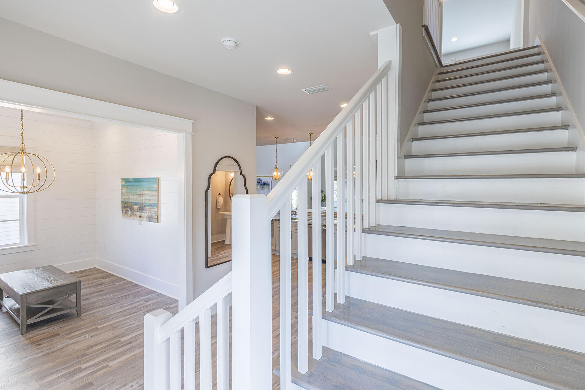 LAKESIDE AT BLUE MOUNTAIN BEACH - Residential Lease