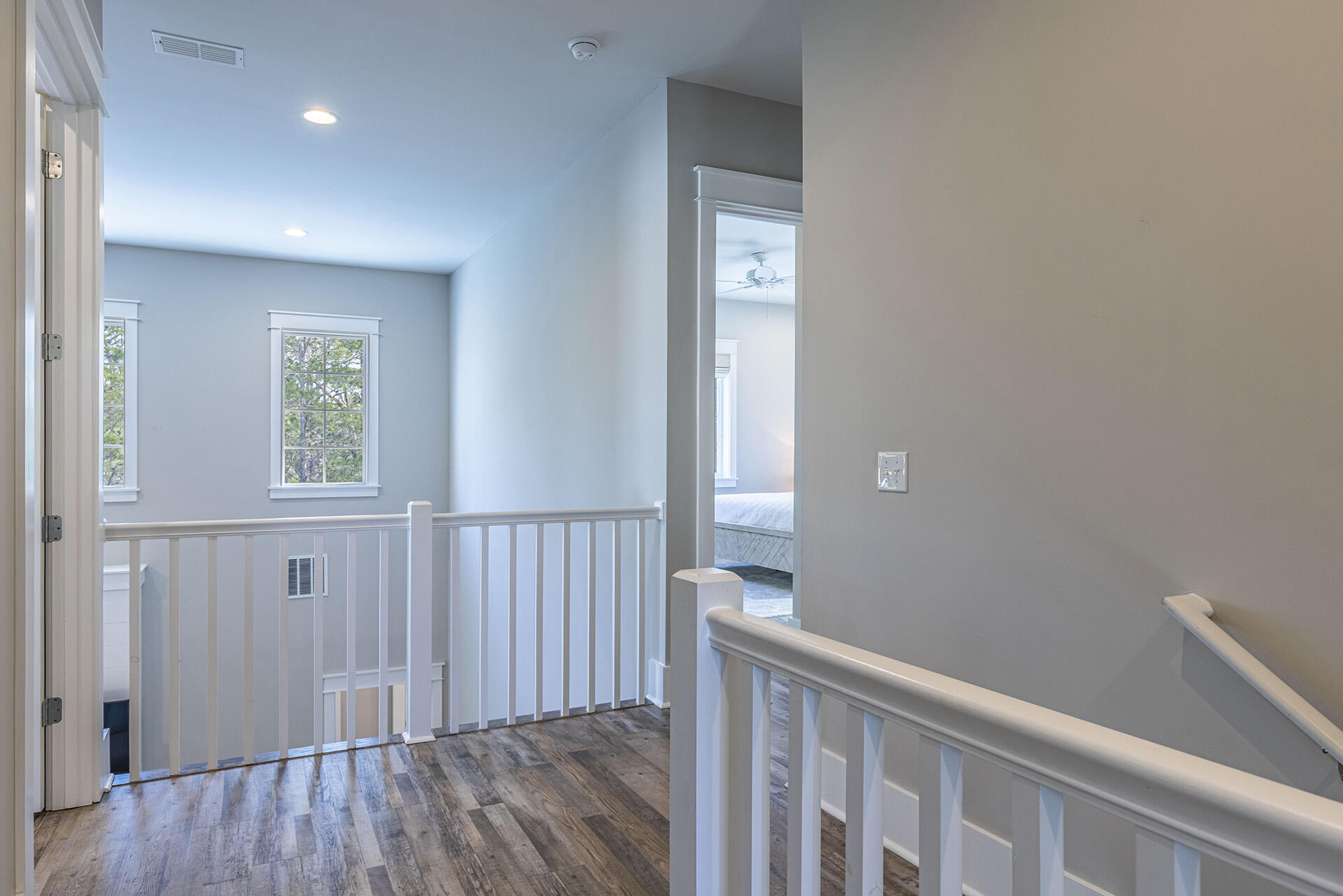 LAKESIDE AT BLUE MOUNTAIN BEACH - Residential Lease