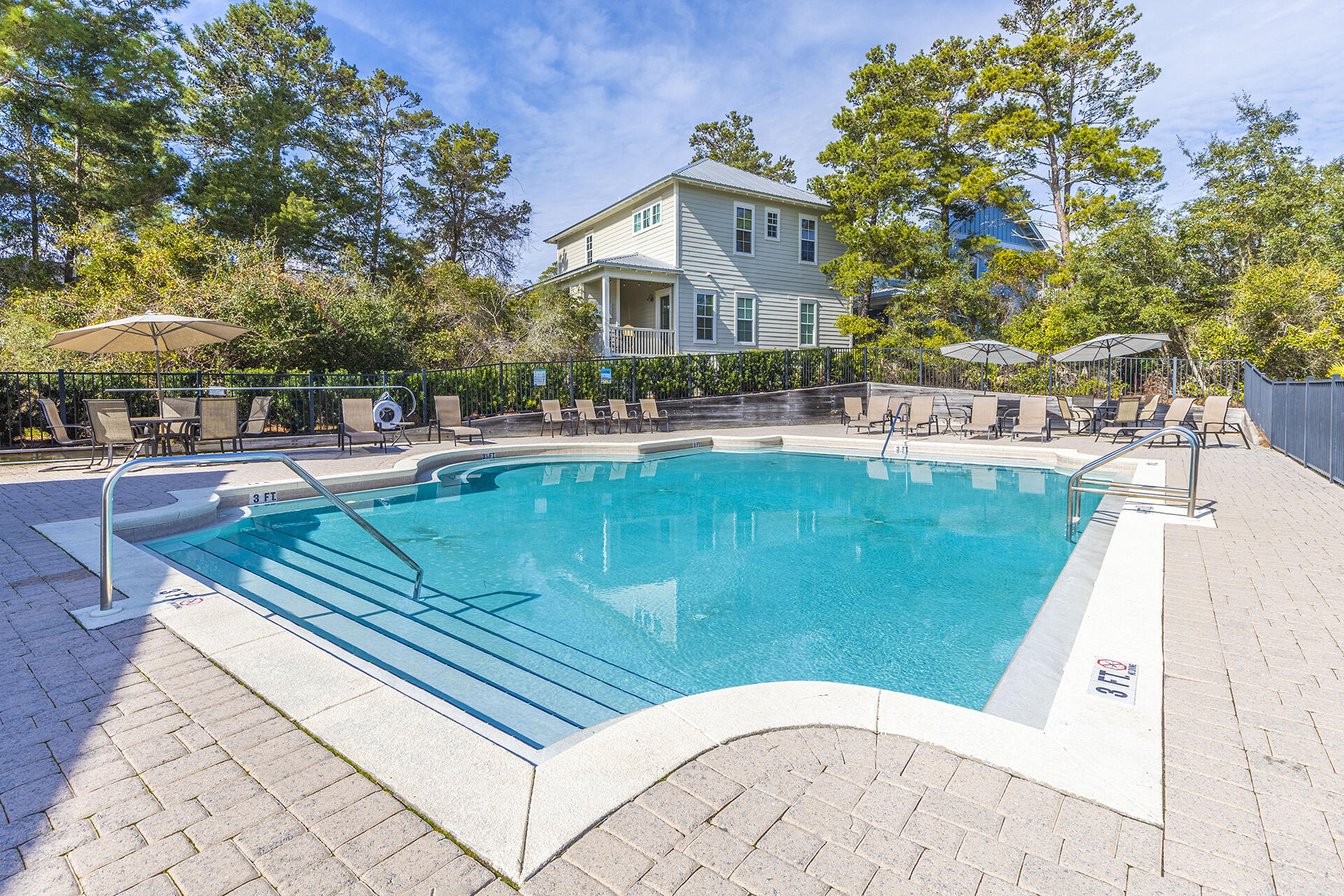 LAKESIDE AT BLUE MOUNTAIN BEACH - Residential Lease