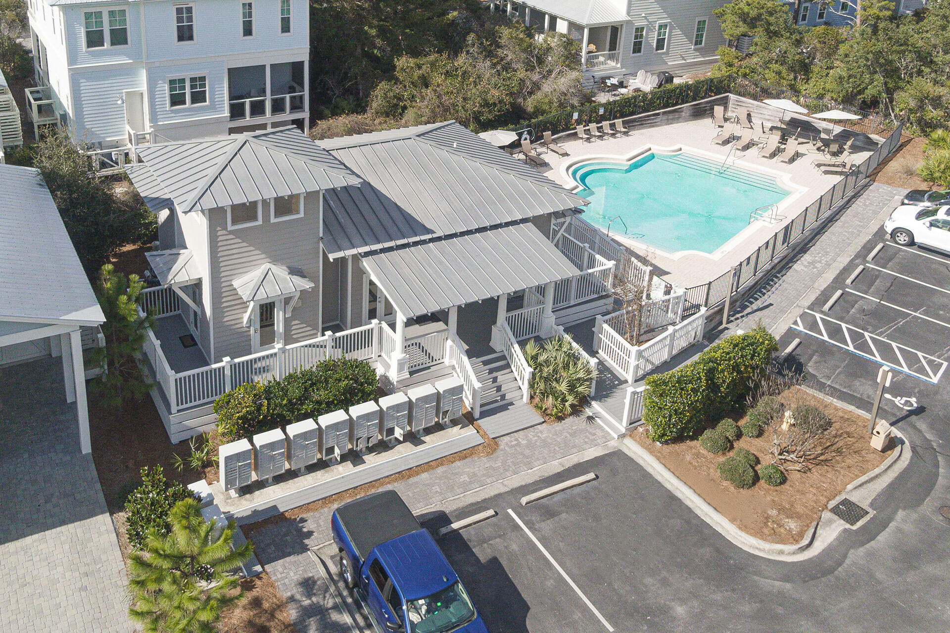 LAKESIDE AT BLUE MOUNTAIN BEACH - Residential Lease