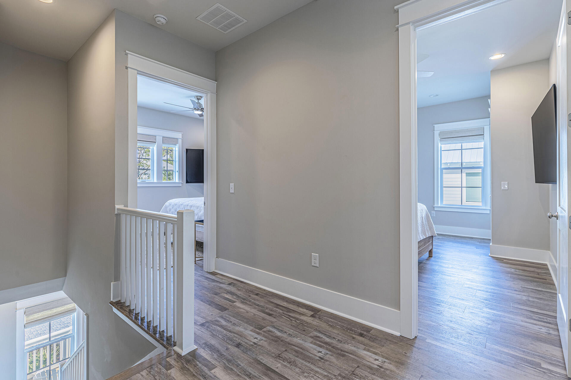 LAKESIDE AT BLUE MOUNTAIN BEACH - Residential Lease