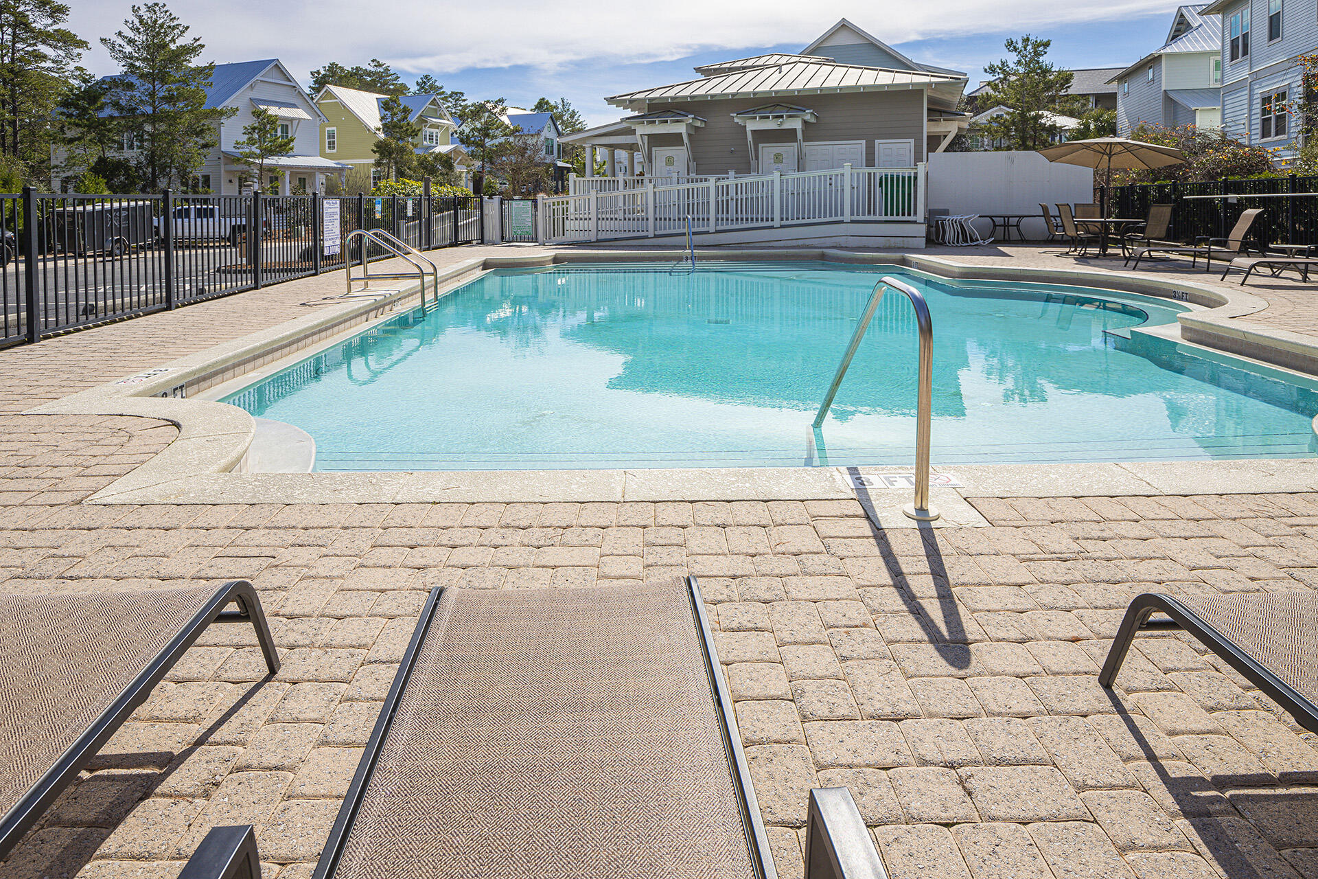 LAKESIDE AT BLUE MOUNTAIN BEACH - Residential Lease