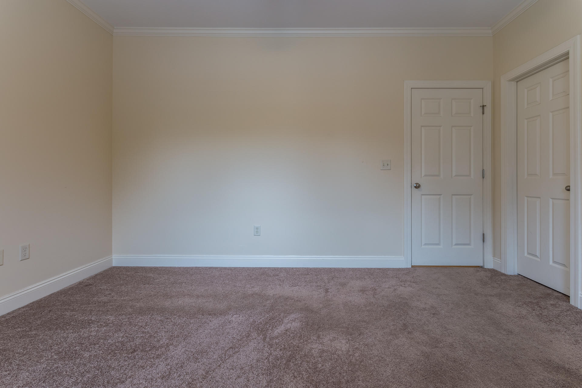 GRAND PINES - Residential Lease