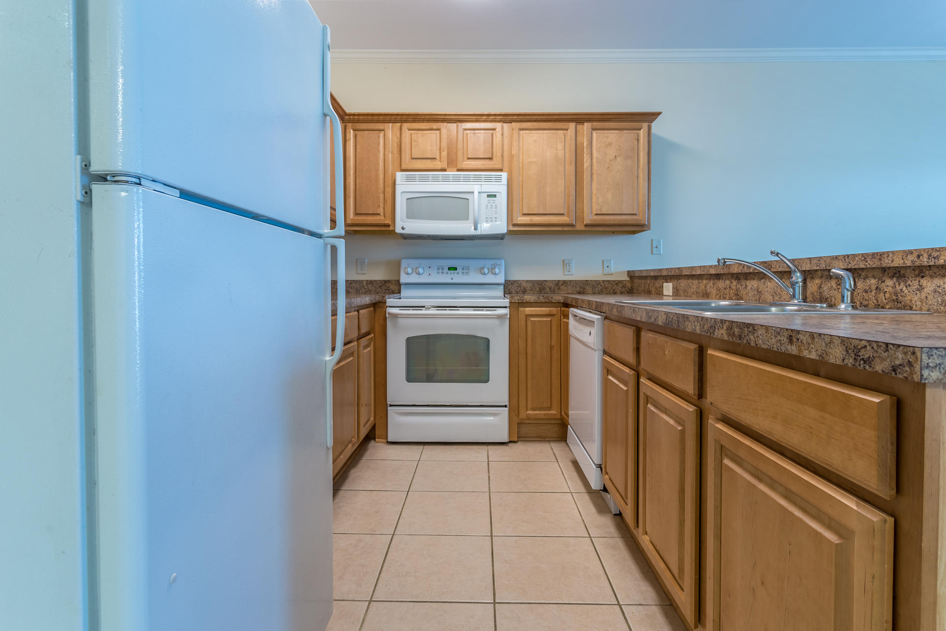 GRAND PINES - Residential Lease