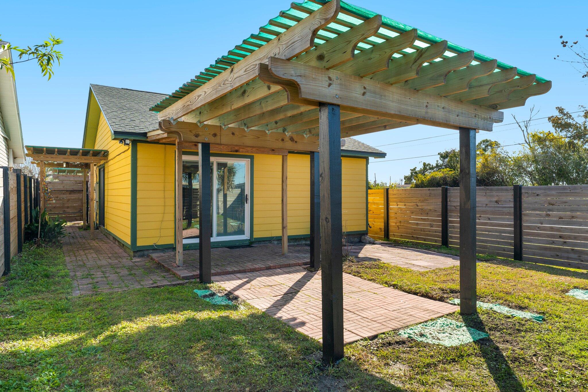GARDEN COVE - Residential
