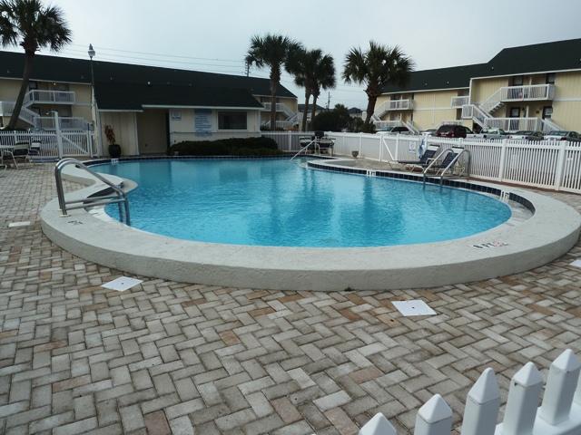 SANDPIPER COVE - Residential