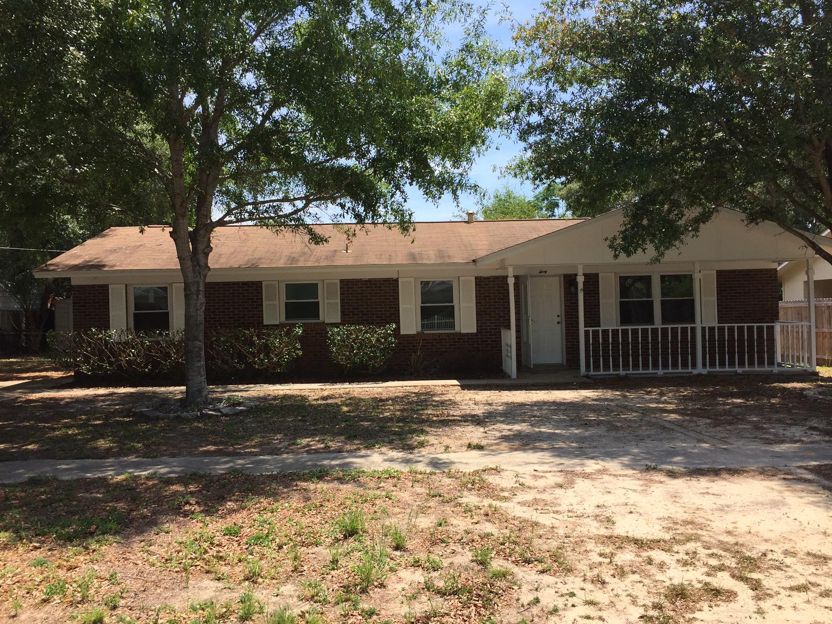 Freshly painted throughout and lots of upgrades in the last 7 years! Great Location! Minutes from Eglin AFB and Hurlburt Field.
Addition of 4th (Master) Bedroom and master bath, New kitchen cabinets, counters, appliances and laminate flooring in 2009. Two other baths have new sinks and toilets (2017). New roof in 2010, all new copper wiring just completed, A/C fairly new.
Large fenced back yard has a yard building that conveys with the property.
Well pump, sprinklers and washer and dryer are not warranted.Home being sold ''AS IS''