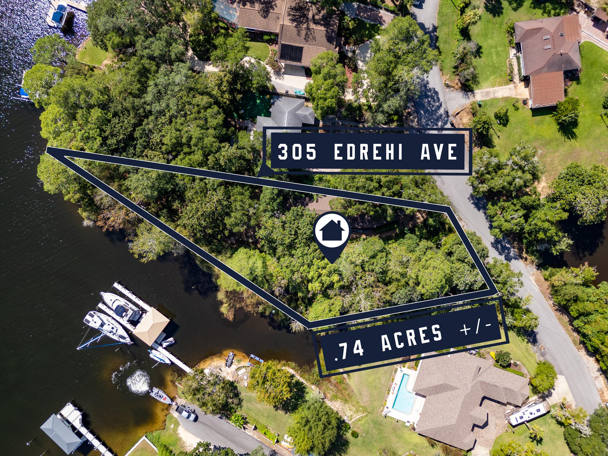This beautiful waterfront property awaits someone to make their own! over 200ft. of waterfront to spark your water access dreams! close to the center of Niceville, shopping, schools, and military bases are near.