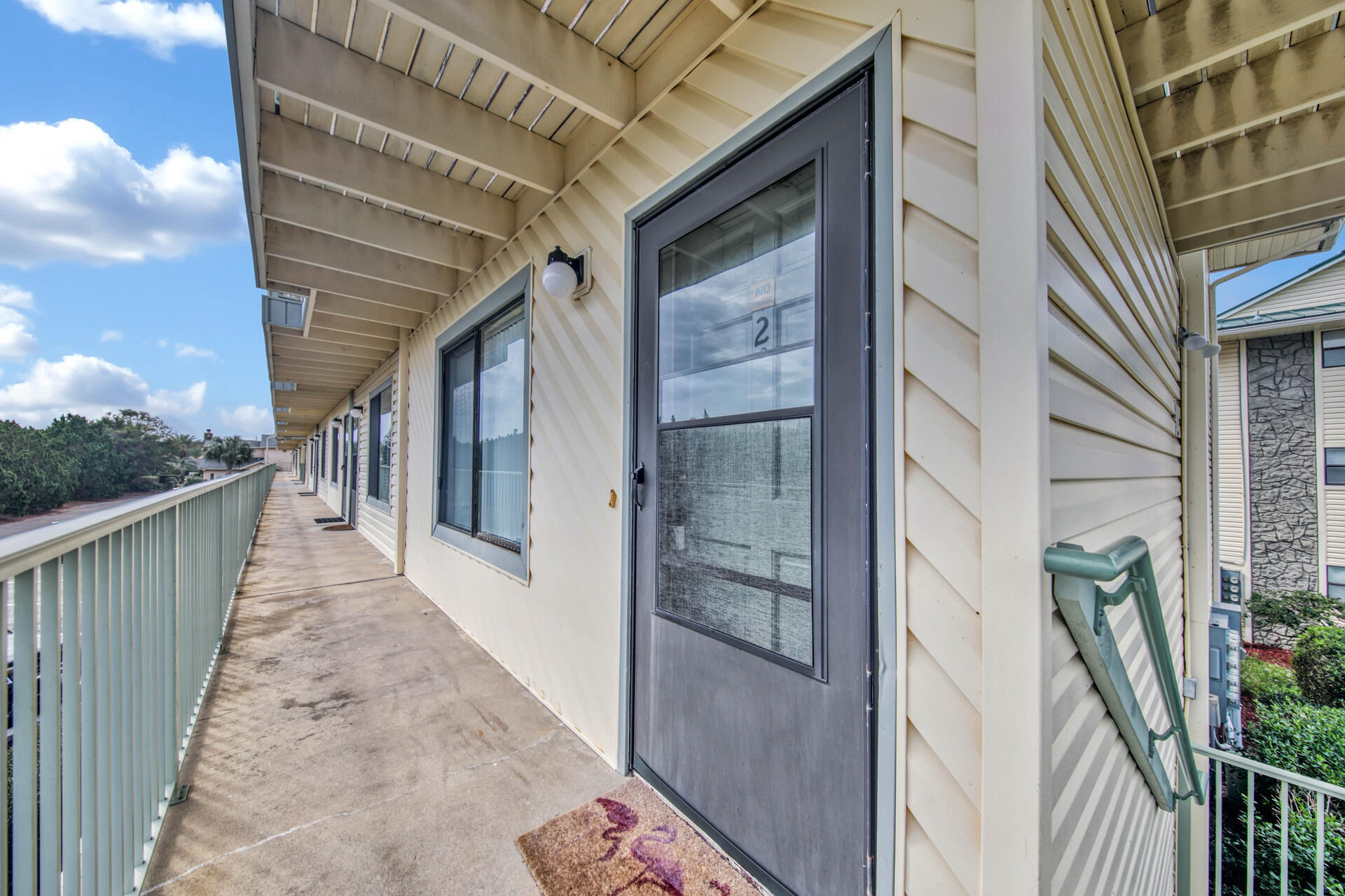 SANDPRINTS CONDO - Residential