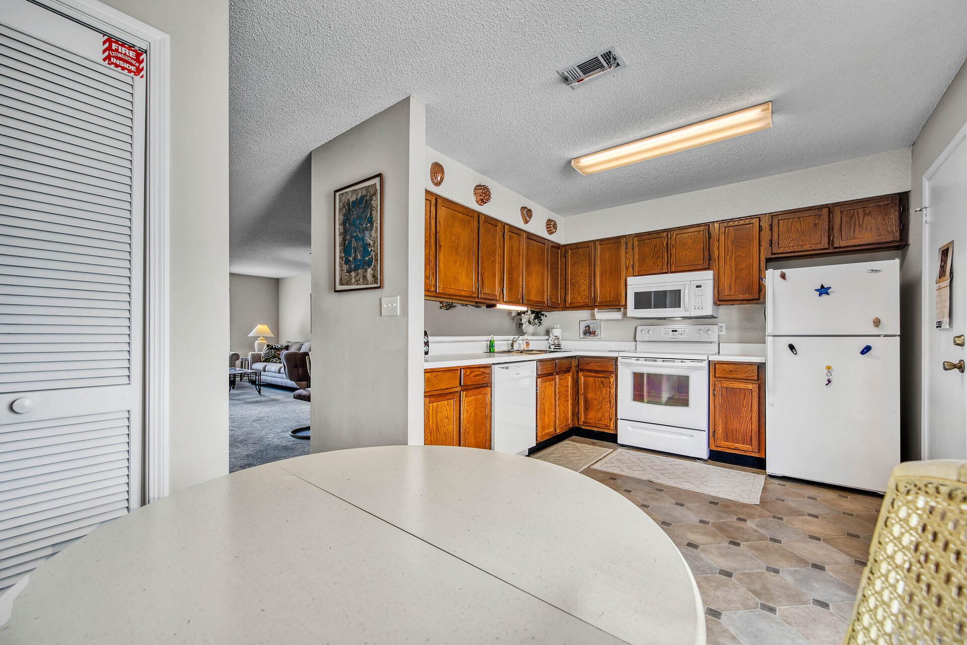 SANDPRINTS CONDO - Residential
