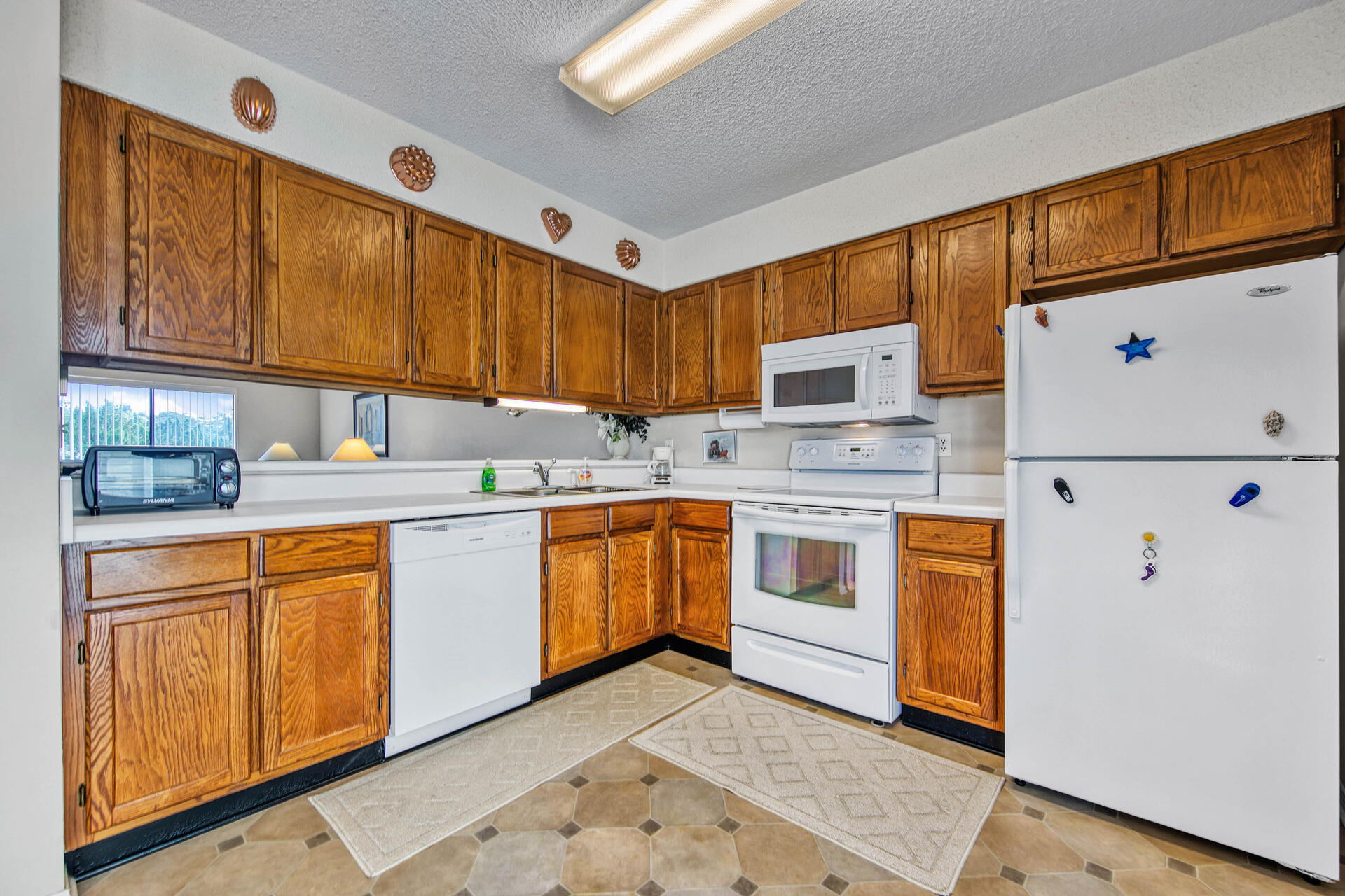 SANDPRINTS CONDO - Residential